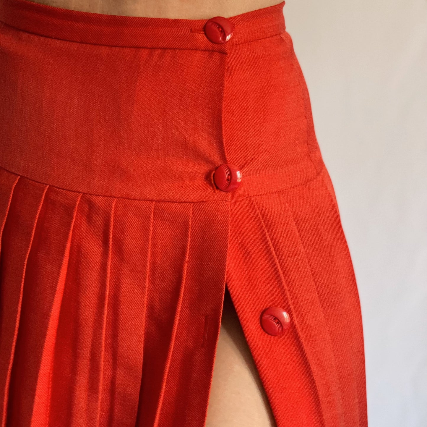 Pleated Vintage Skirt (XS-S)
