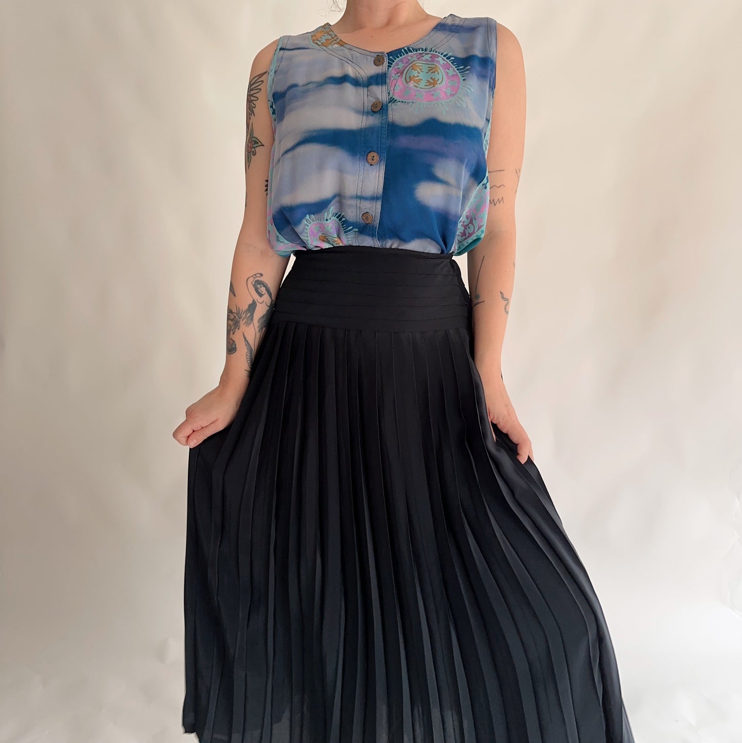 Black Vintage Skirt (S)