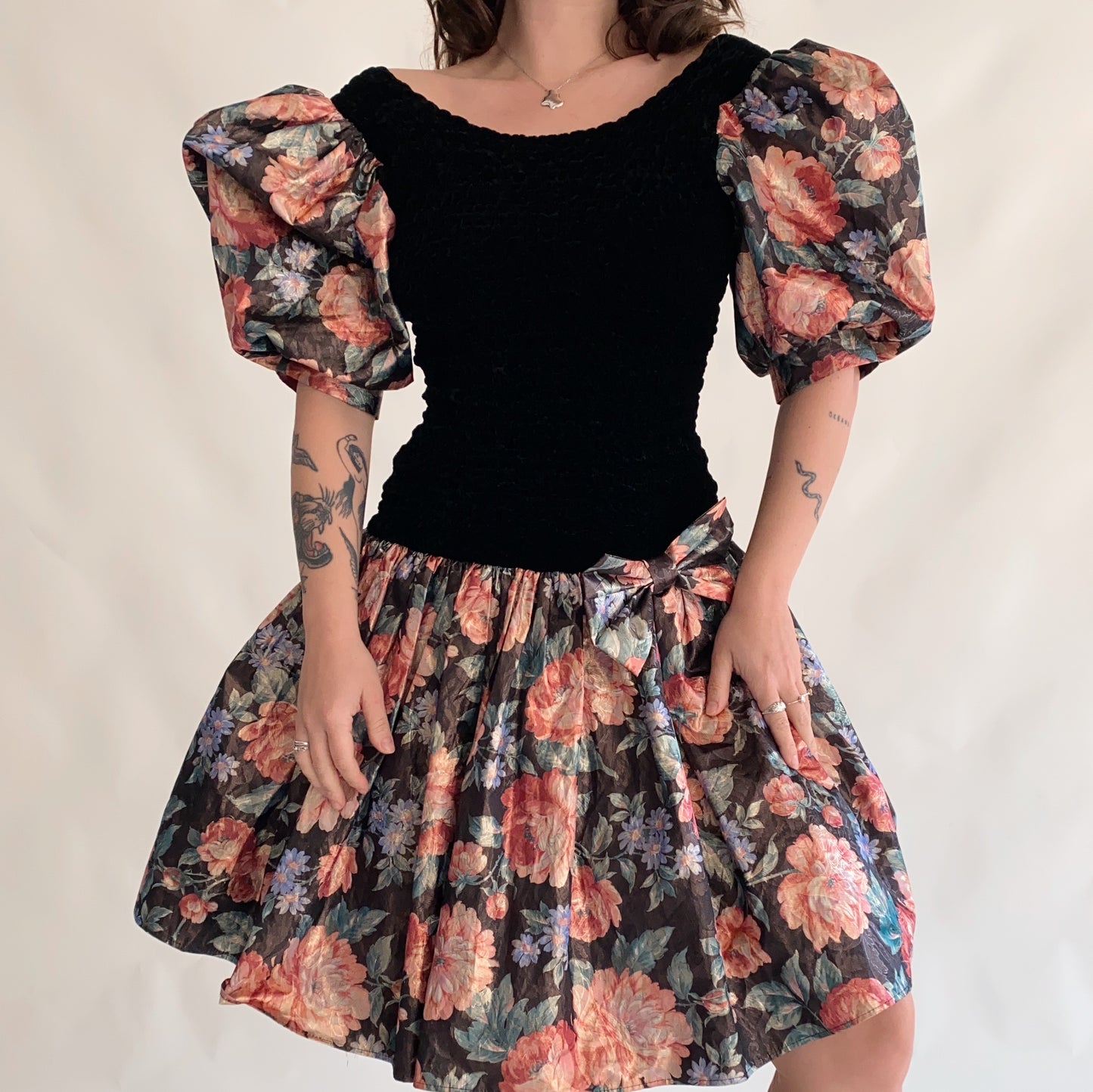 Vintage puff sleeve dress (SM)