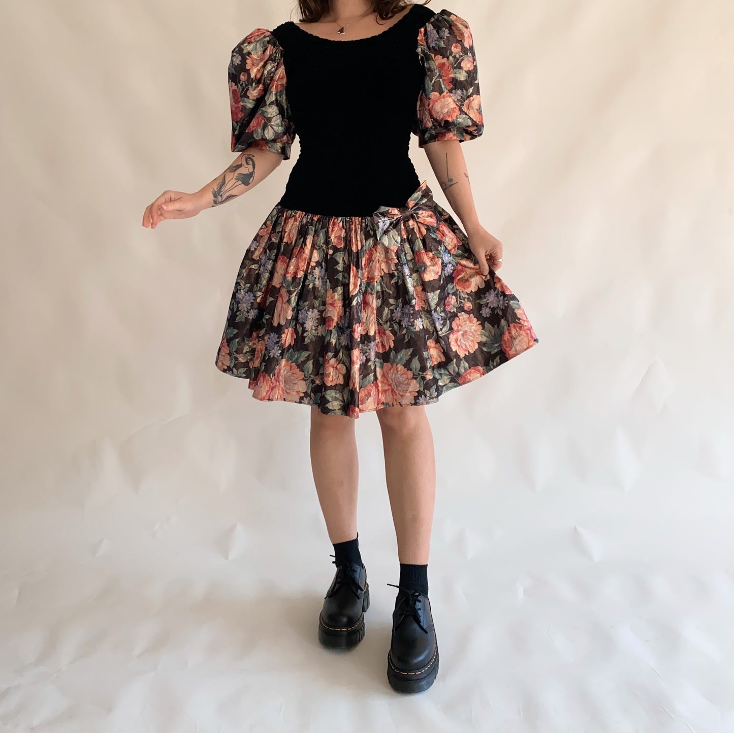 Vintage puff sleeve dress (SM)