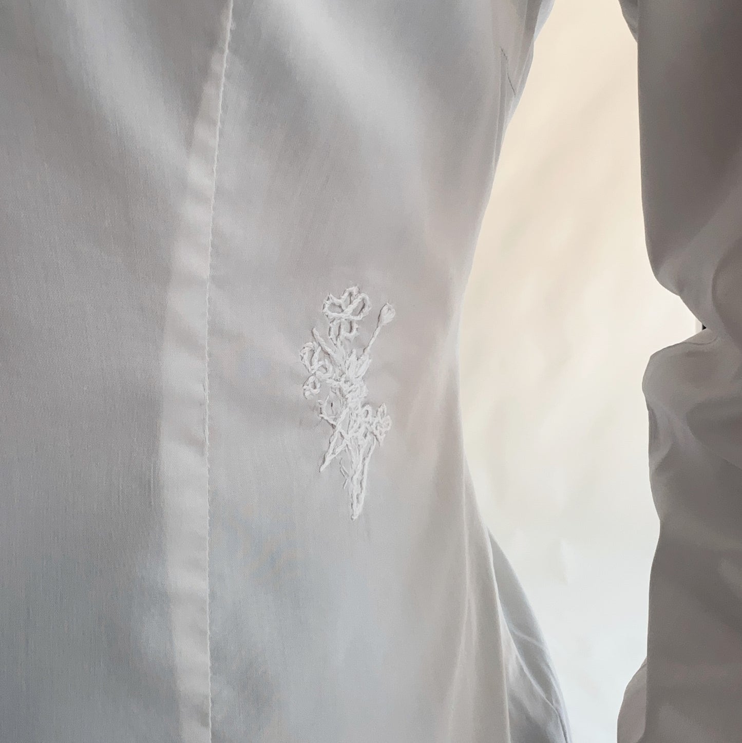 White Vintage Shirt (L)
