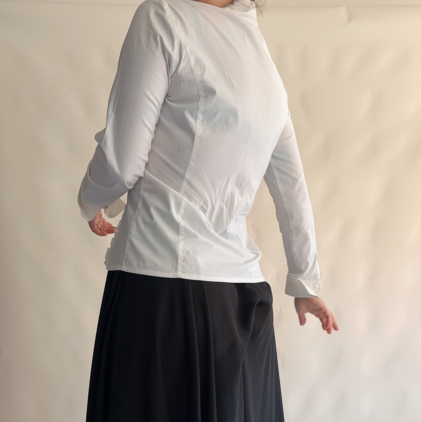 Camisa Vintage Branca Assimétrica (M-L)