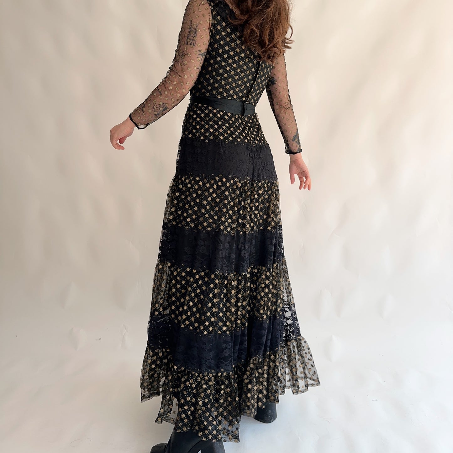 Vintage Lace Maxi Dress (SM)