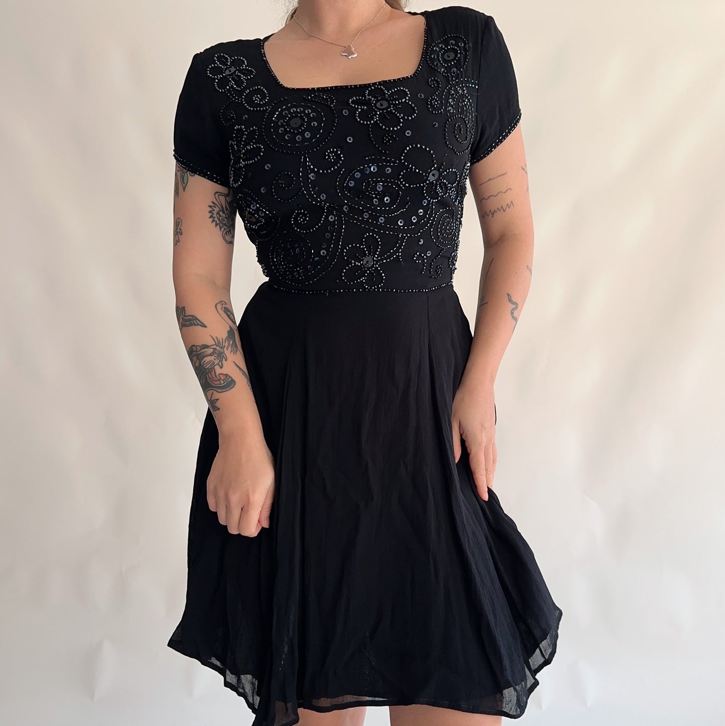 Vestido Vintage com Bordados (M)