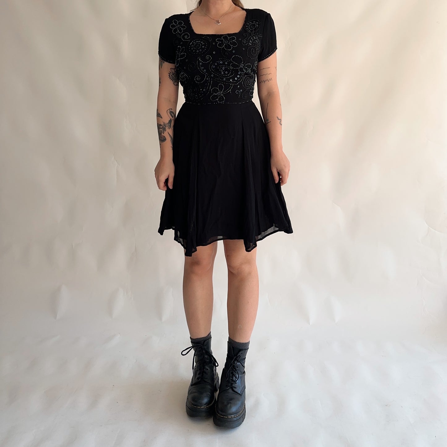 Vestido Vintage com Bordados (M)