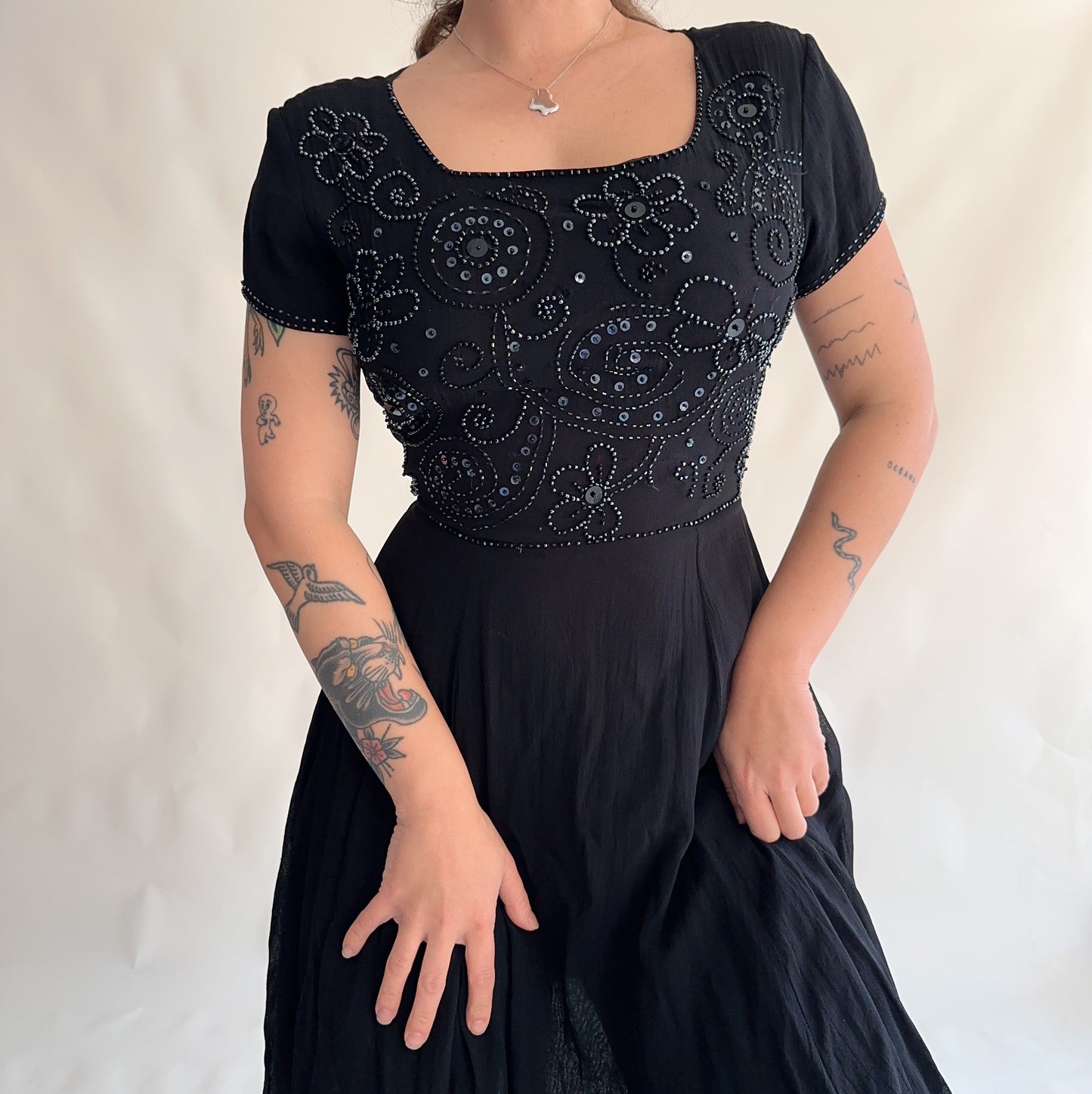 Vestido Vintage com Bordados (M)