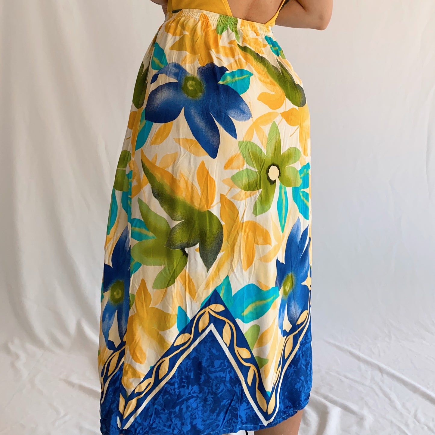 Vintage Midi Skirt (ML)