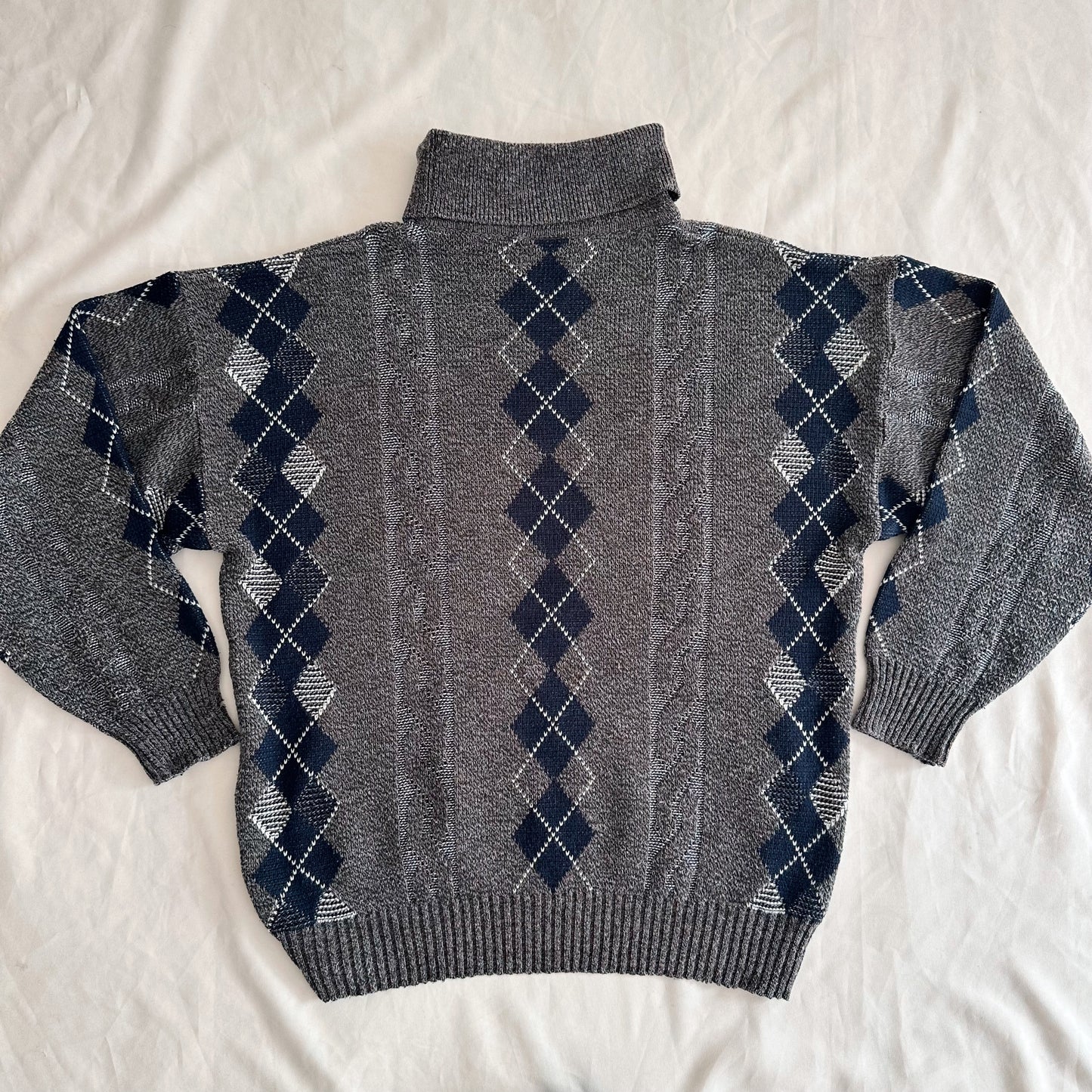 Vintage Turtleneck Sweater (M)