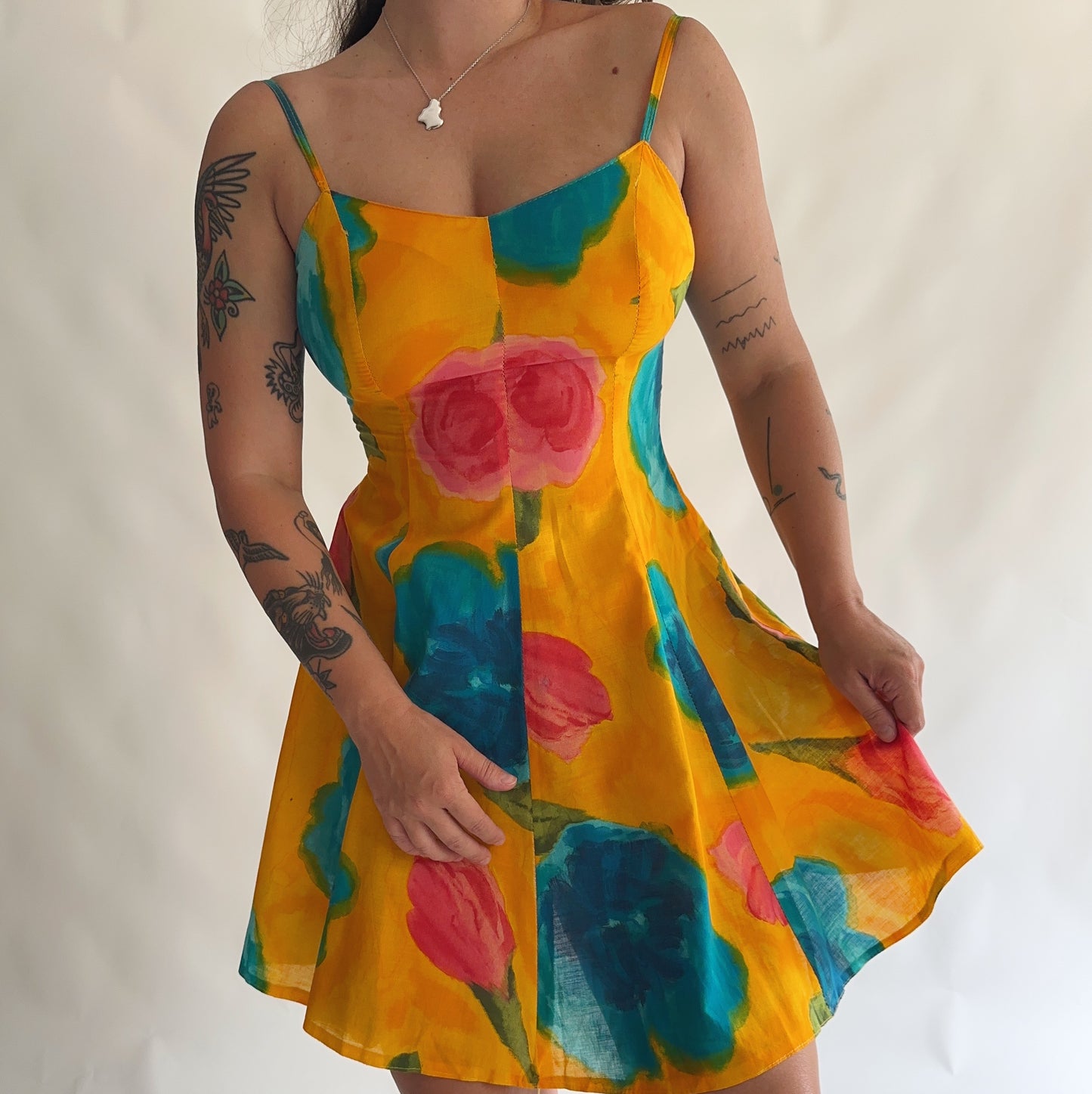vestido vintage curto de verão (S)