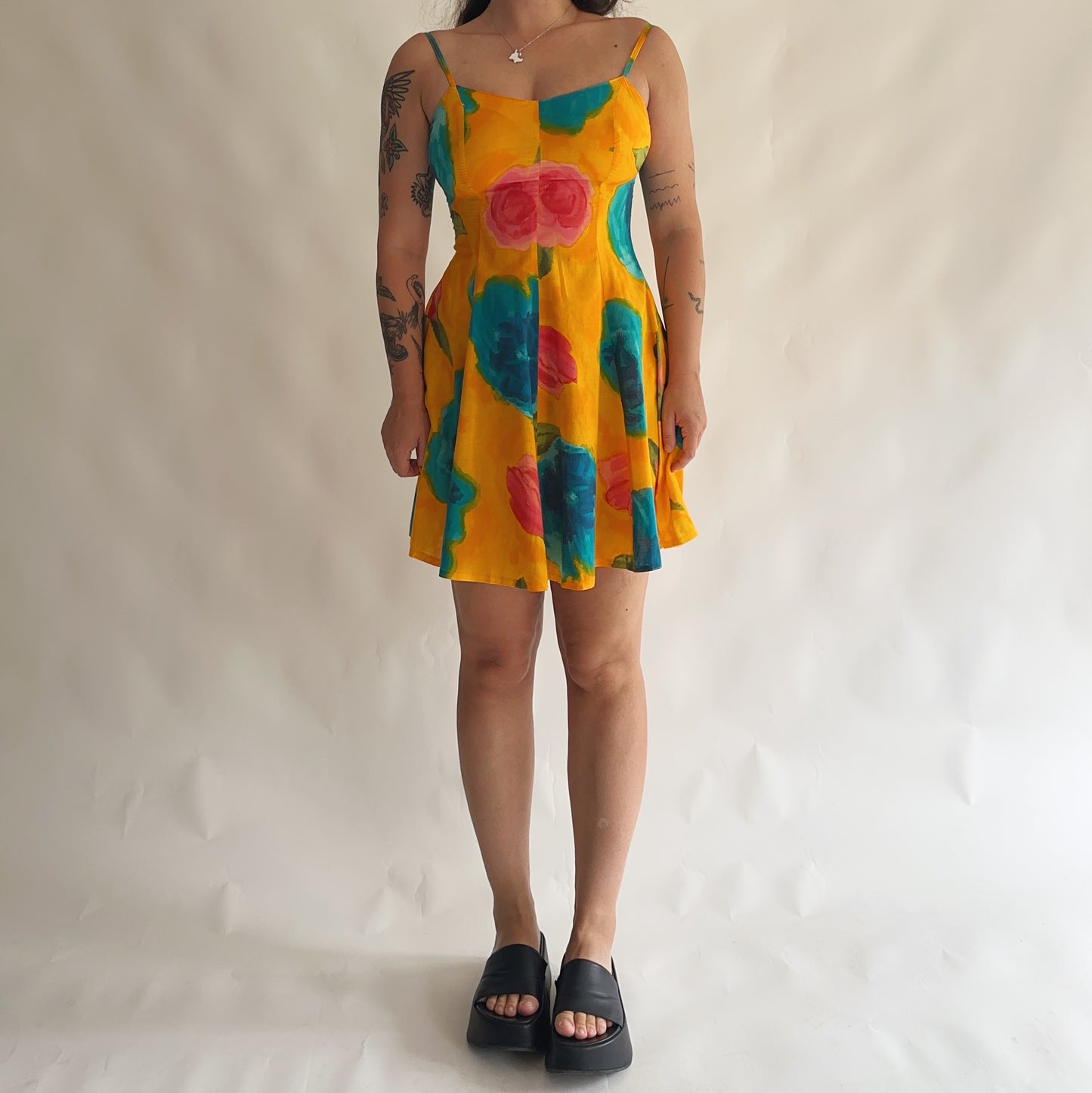vestido vintage curto de verão (S)
