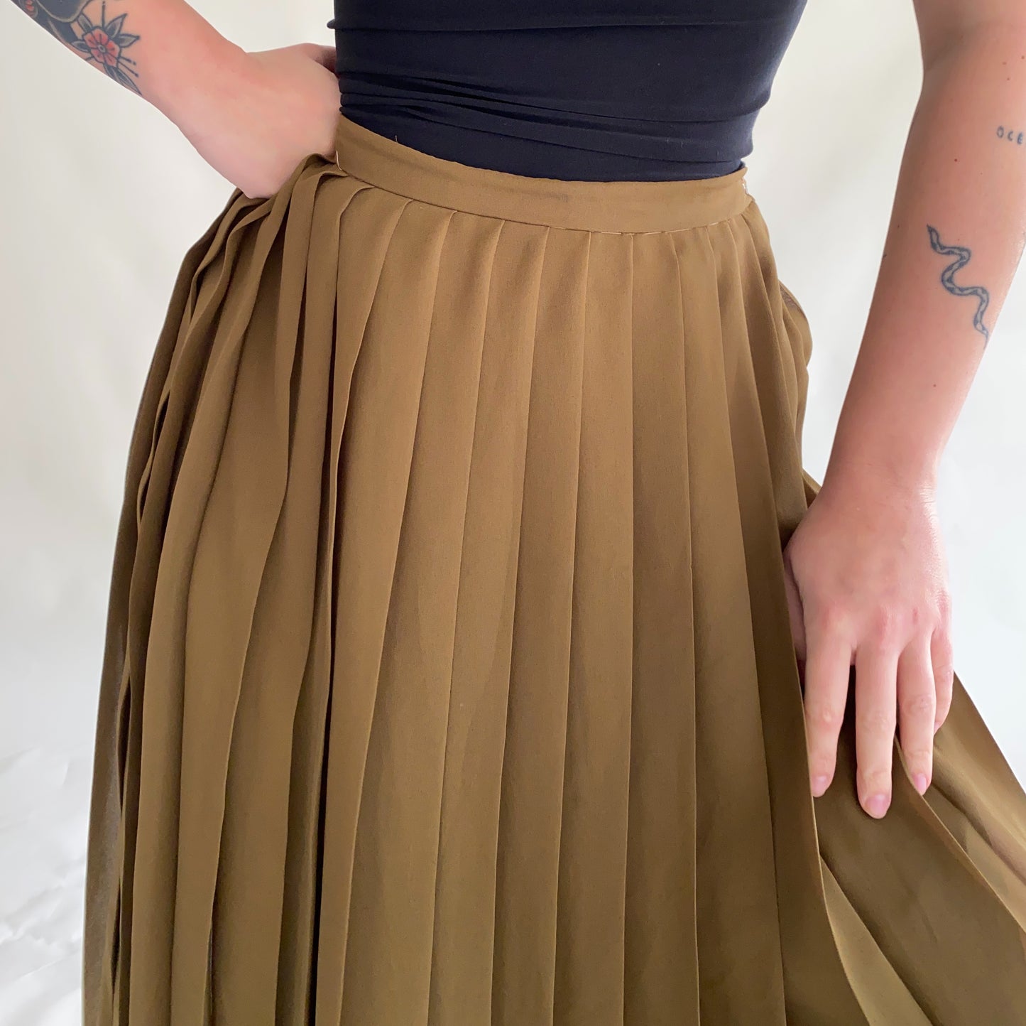 Vintage midi skirt (M)