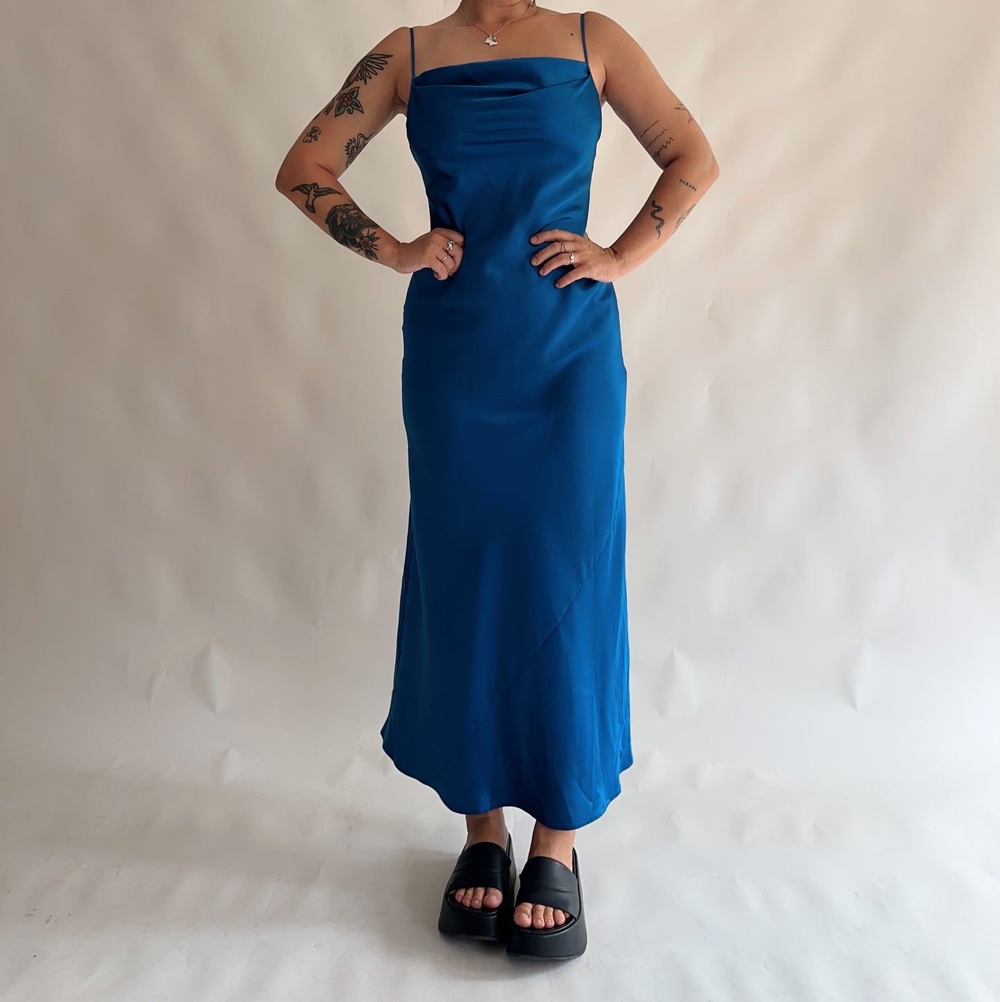 vestido vintage y2k minimal (M-L)