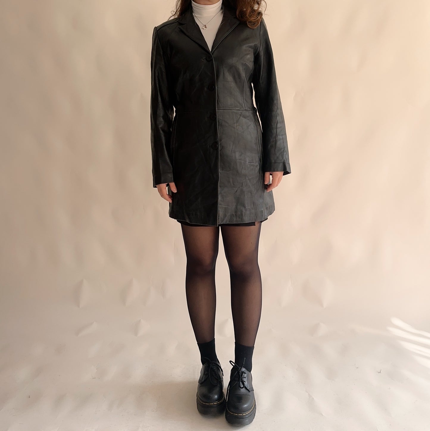 Casaco Vintage de Pele minimal 90s (M-L)