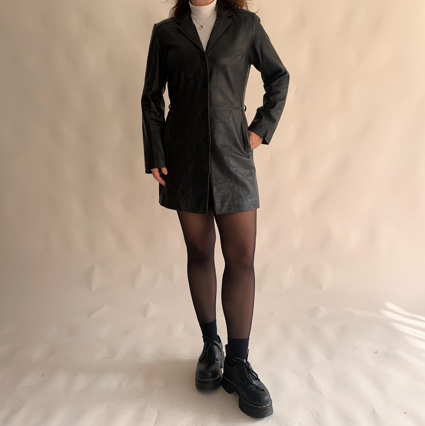 Casaco Vintage de Pele minimal 90s (M-L)