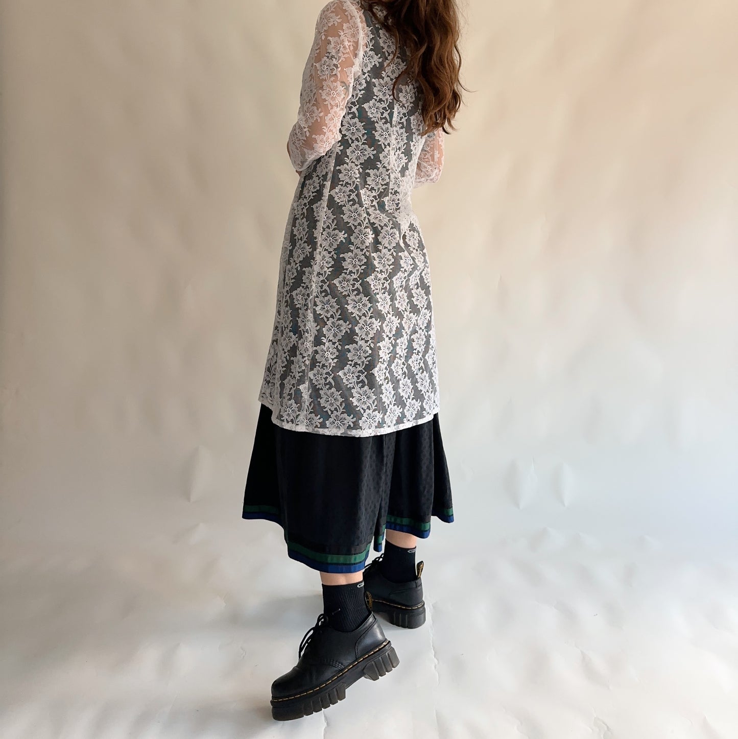 Vestido/Sobreposição rendado vintage (M)