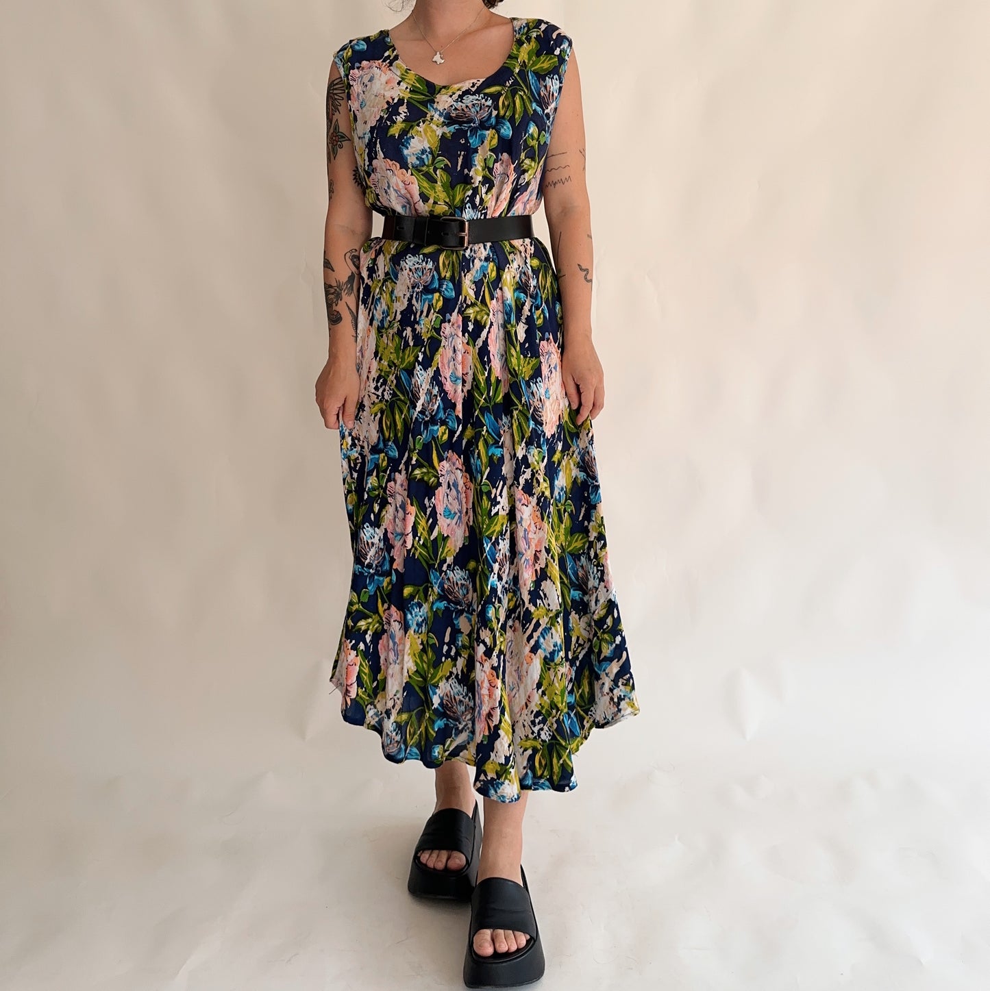 Vestido Vintage Floral (M-L)