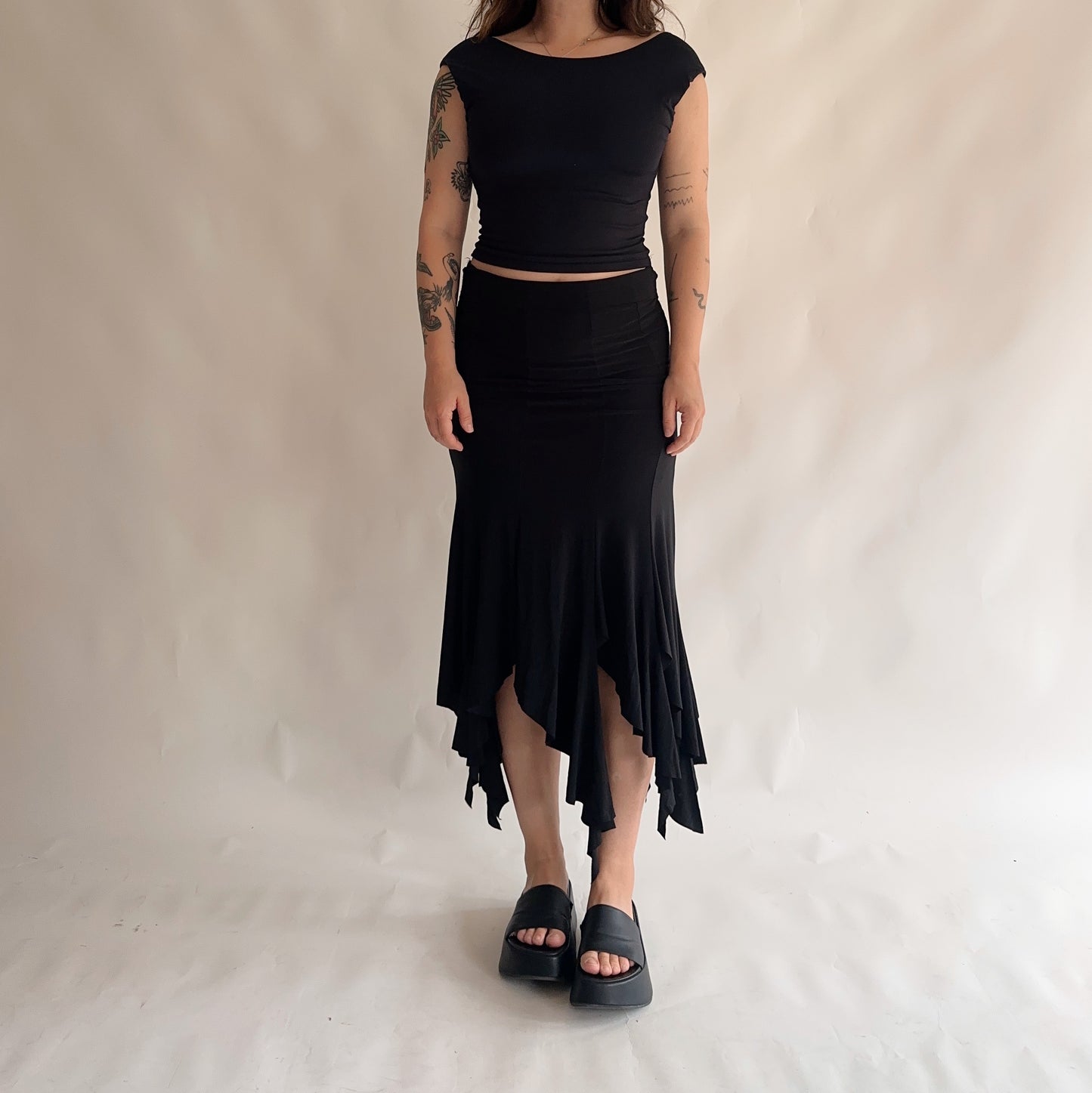 vestido assimértico y2k (S-M)