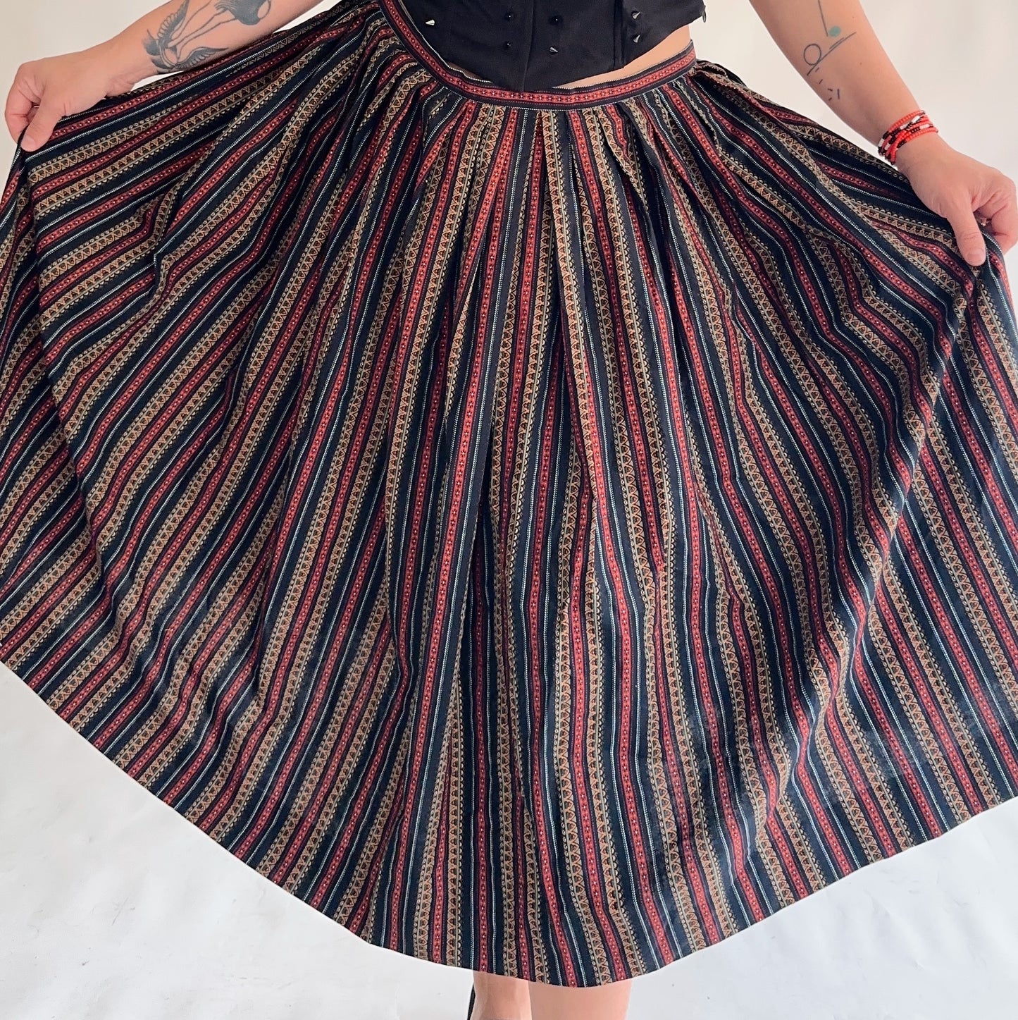 Saia vintage austríaca (L)