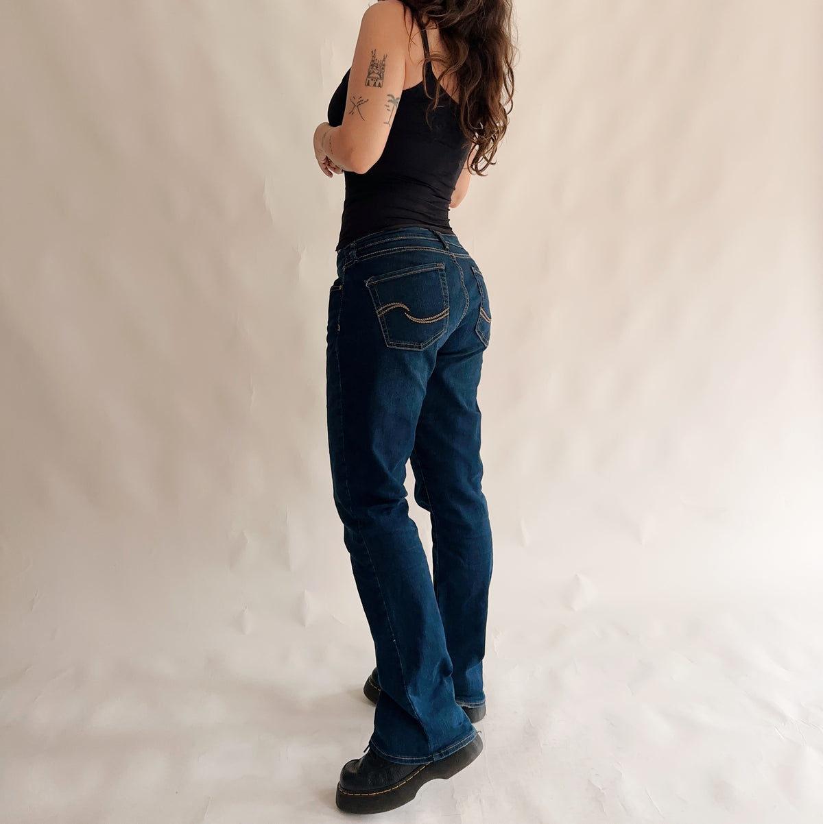 calças LEVIS cintura baixa bootcut curvy (42 ou W32 L32)