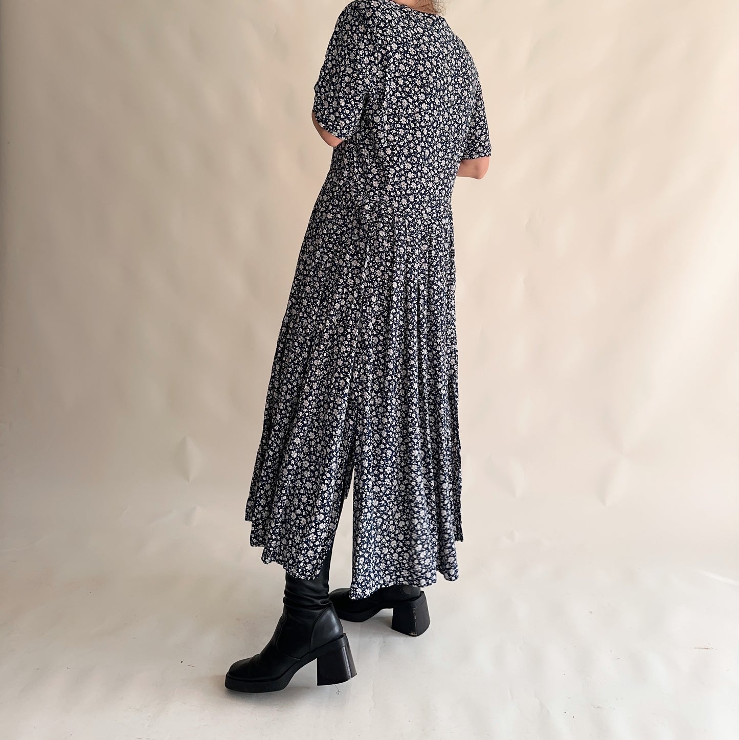 vestido vintage austríaco floral (XXL)