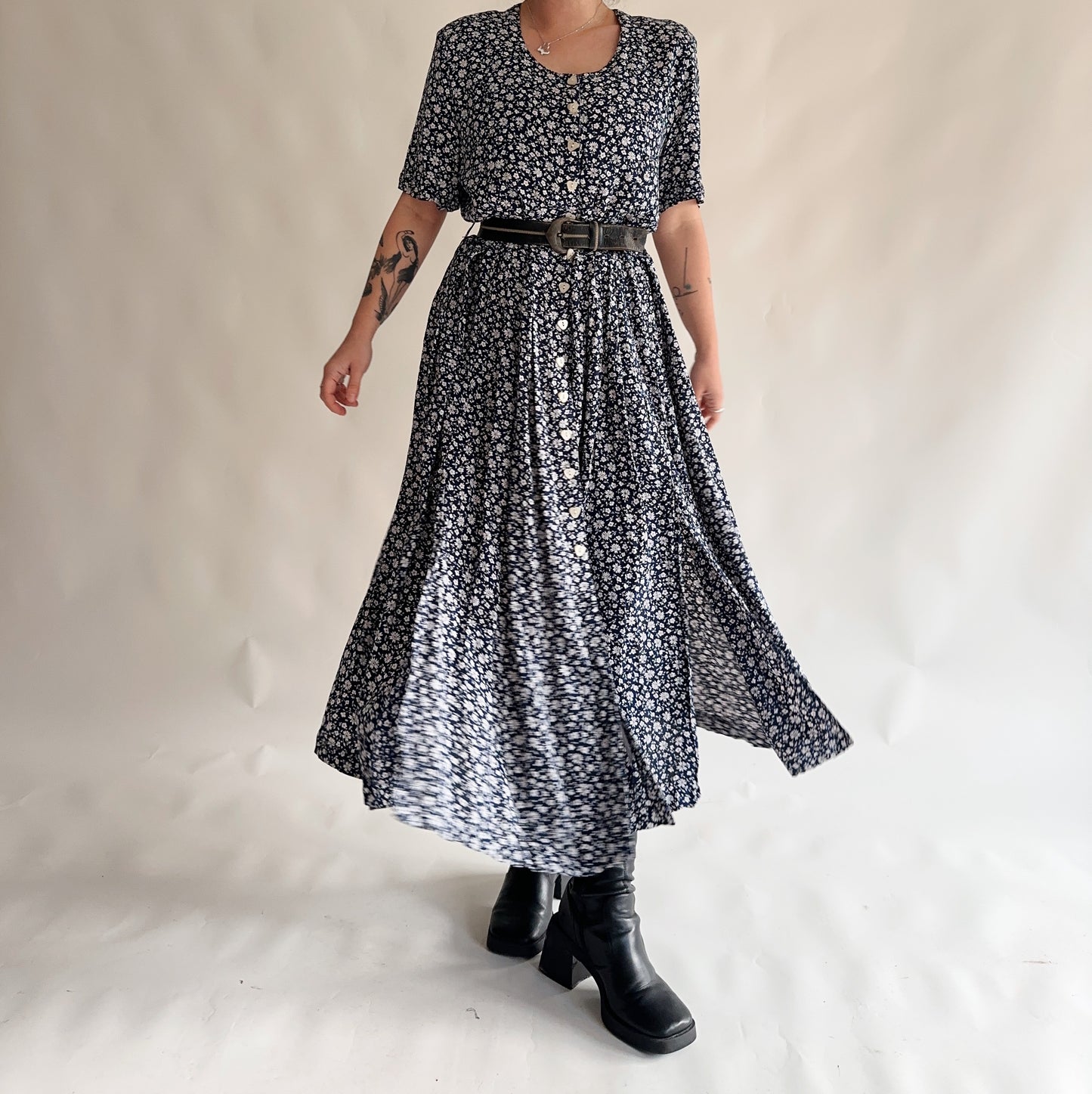 vestido vintage austríaco floral (XXL)