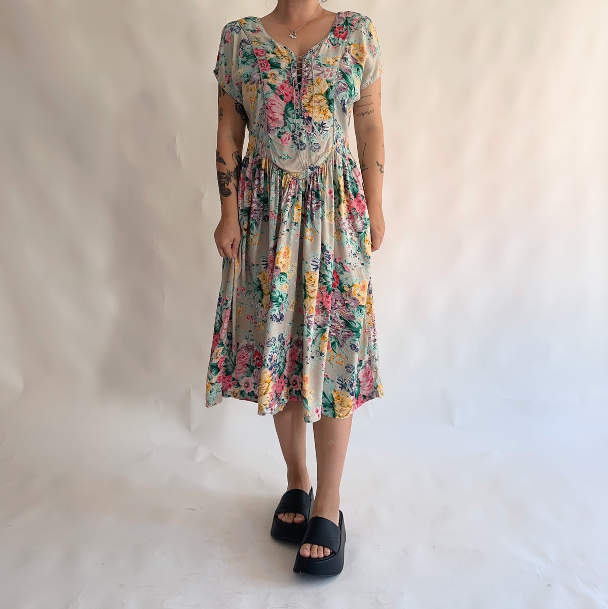 vestido vintage 90s floral (L)