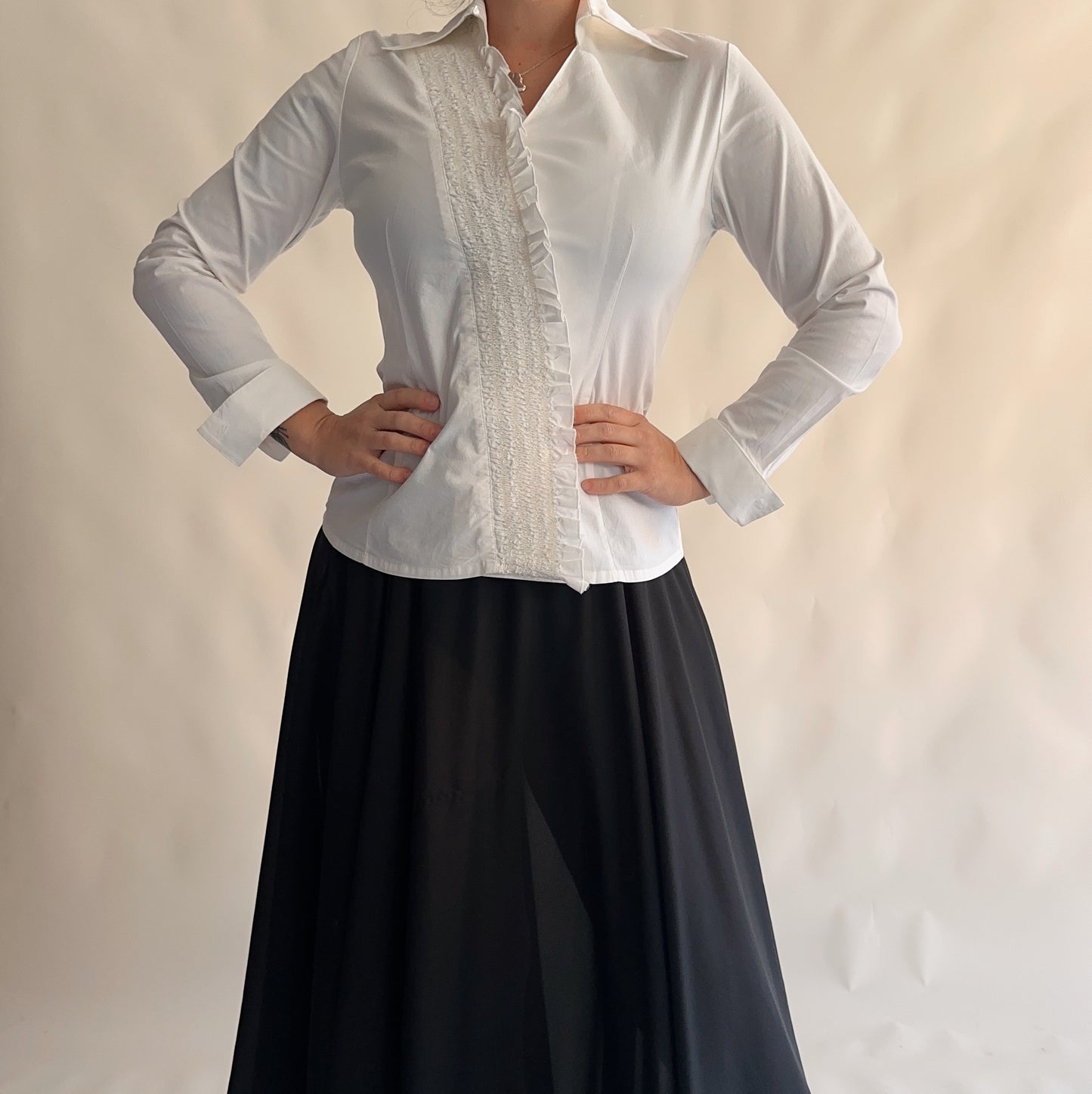 Camisa Vintage Branca Assimétrica (M-L)