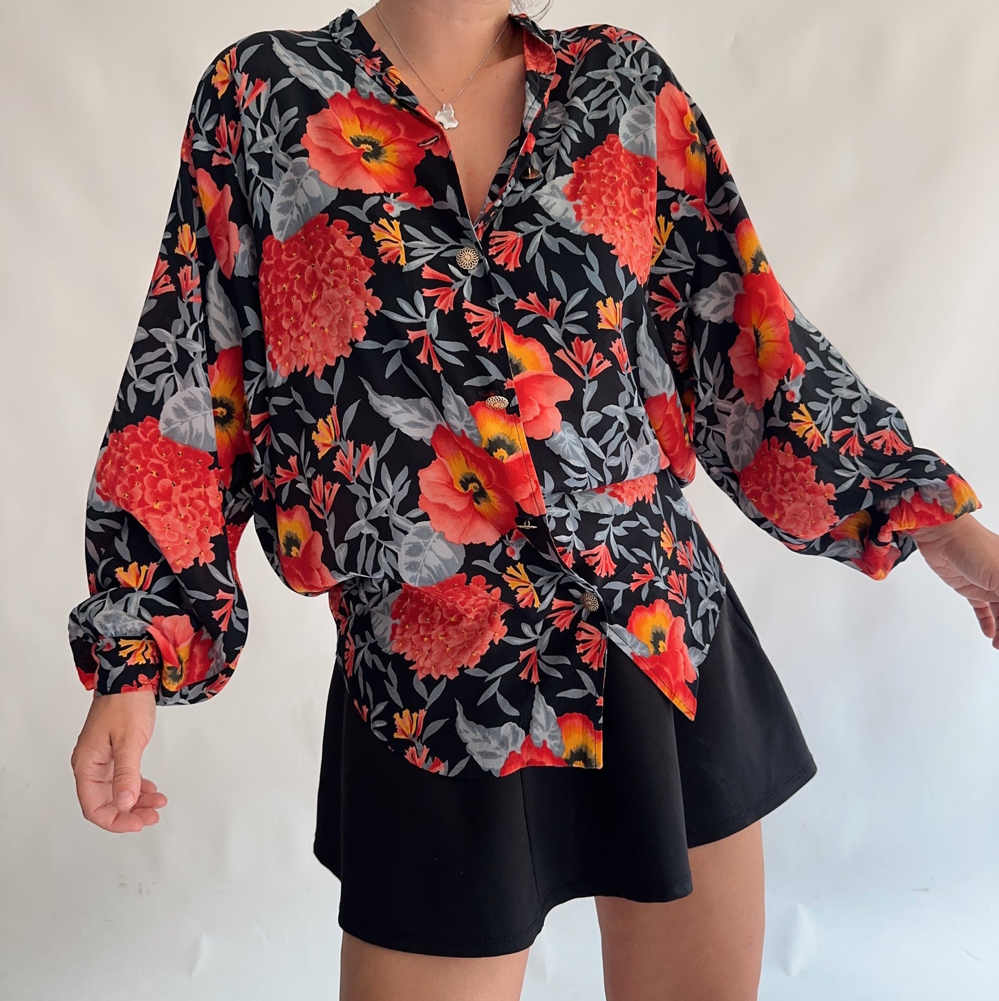 italian vintage shirt 25% silk (M)