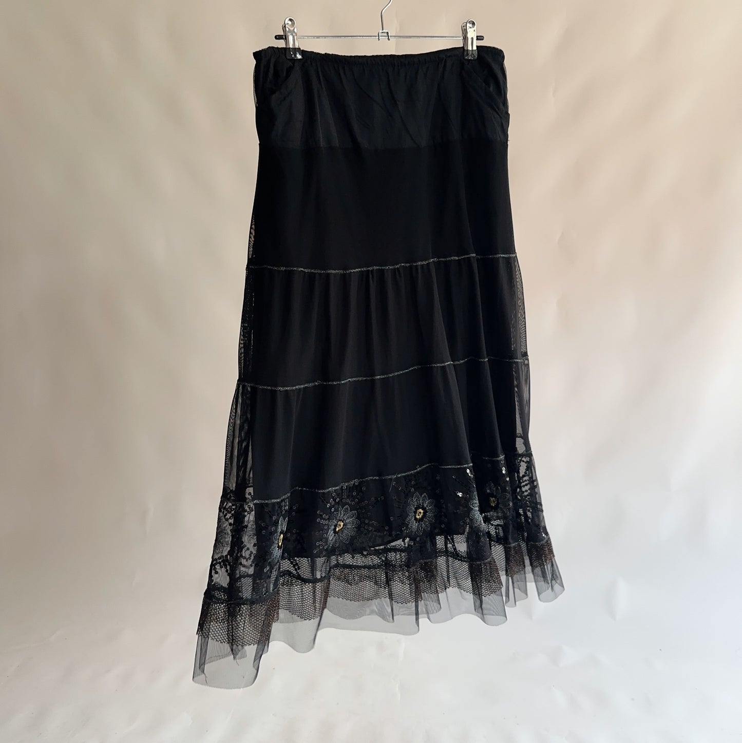 saia vintage com bordados (M)