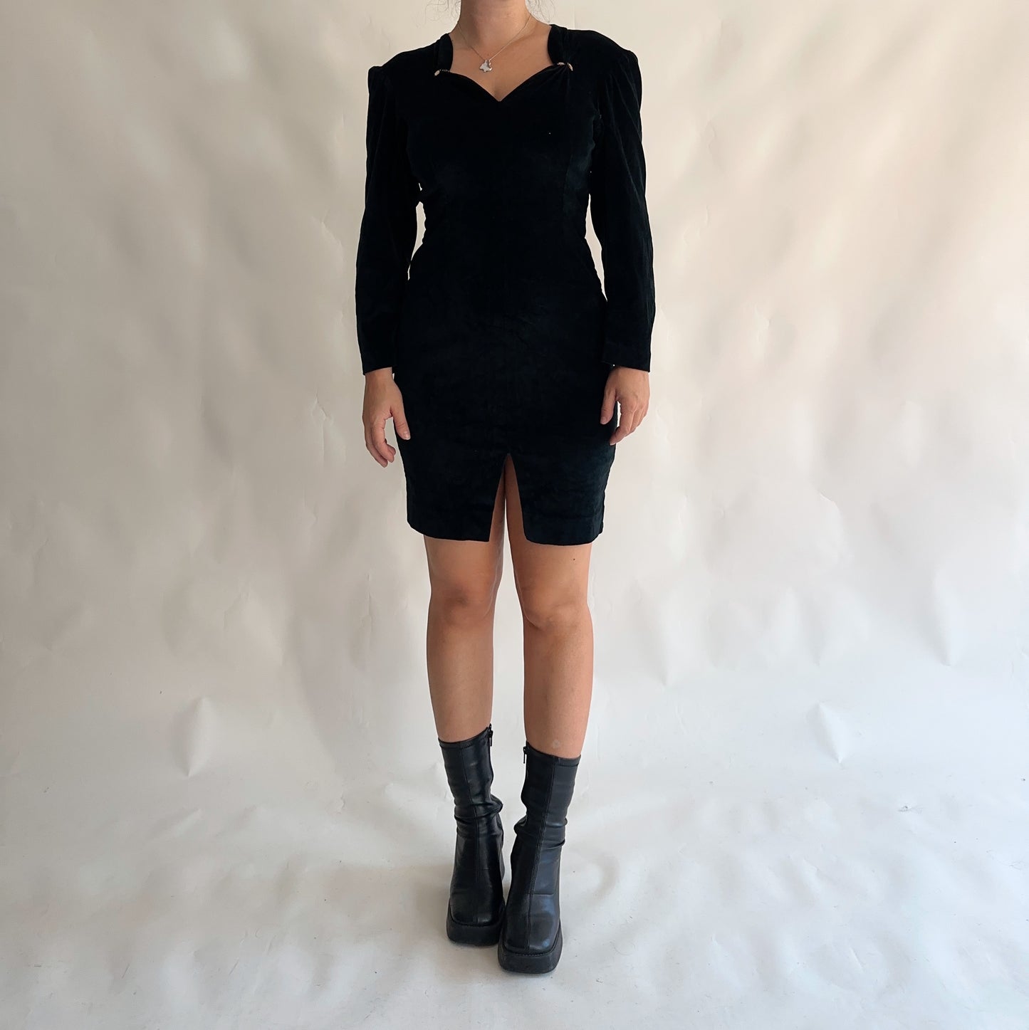 Vestido Vintage 80s preto de veludo (M)