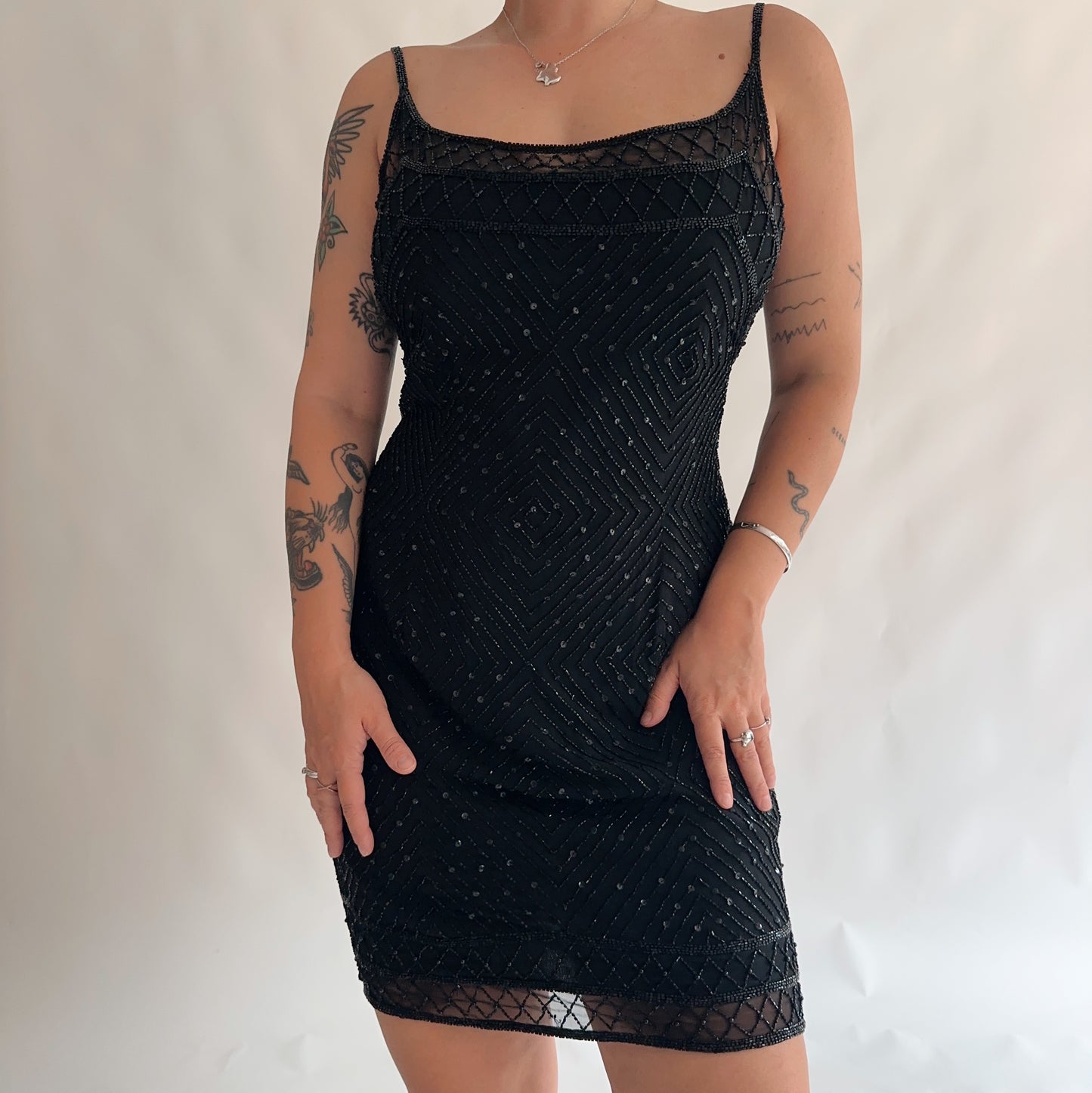 vestido y2k tubinho todo bordado (L-XL)