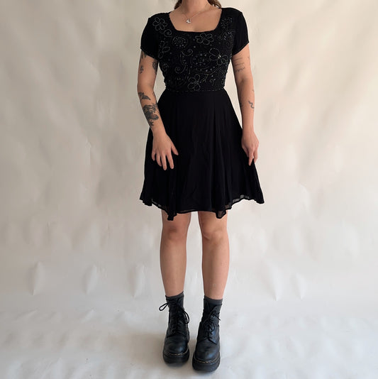 Vestido Vintage com Bordados (M)