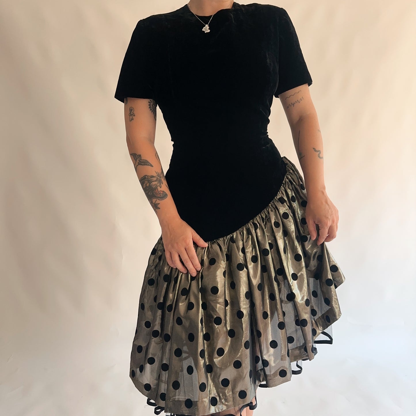 vestido vintage veludo assimétrico (L)
