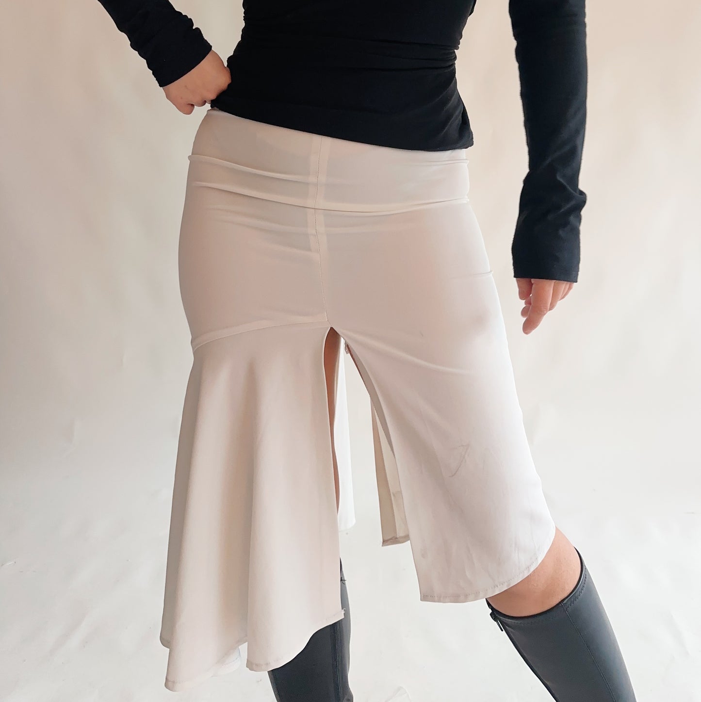 saia vintage assimétrica y2k (S-M)