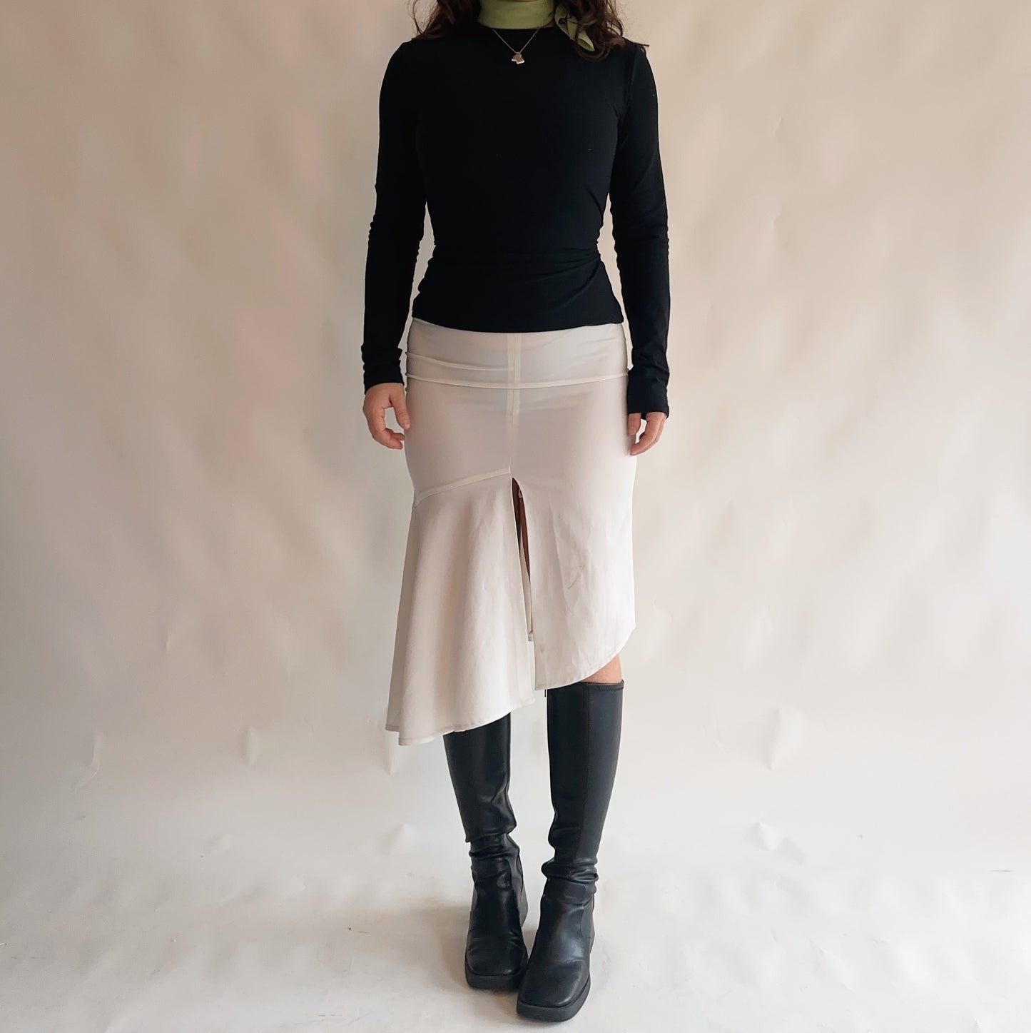 saia vintage assimétrica y2k (S-M)