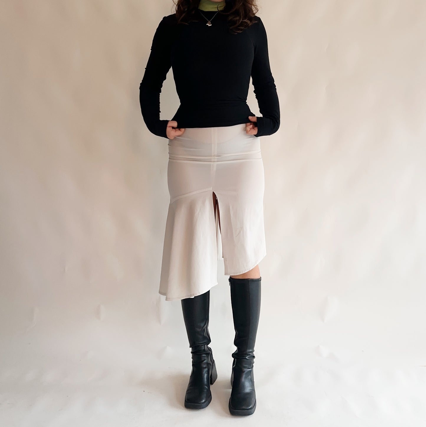 saia vintage assimétrica y2k (S-M)